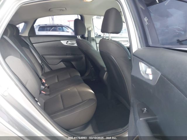 3KPF24AD2PE505360 KIA Forte Lxs