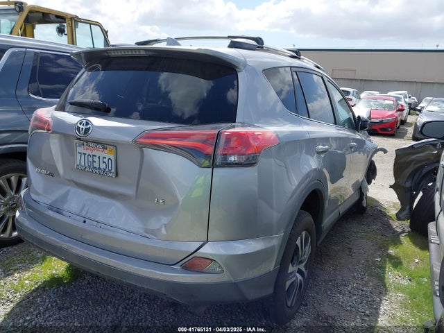 2T3ZFREVXGW288162 Toyota RAV4 LE