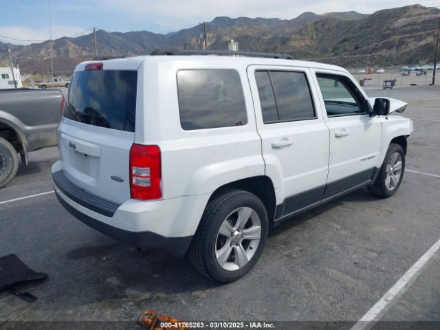 1C4NJPFB2HD184608 Jeep Patriot Latitude Fwd