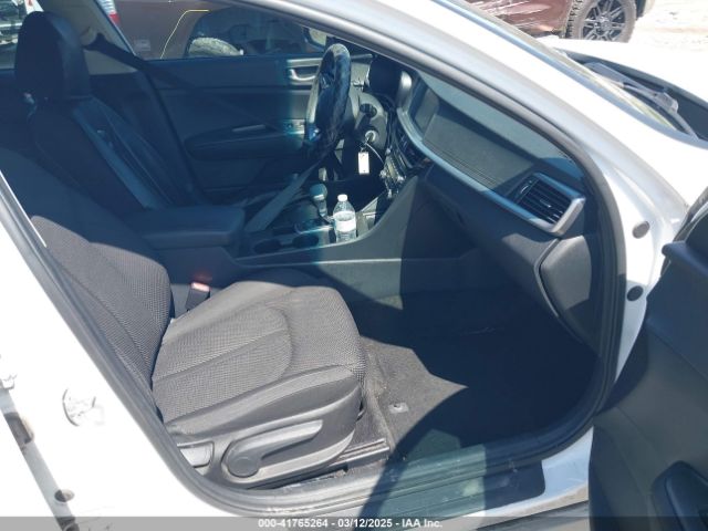 5XXGT4L39KG374935 KIA Optima Lx