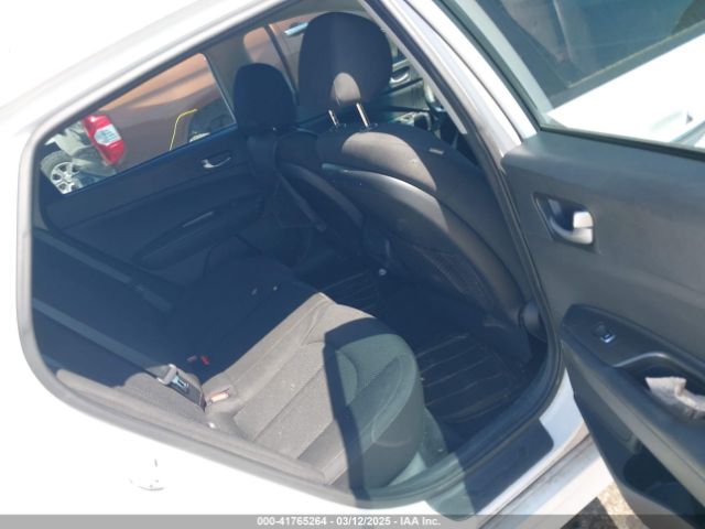 5XXGT4L39KG374935 KIA Optima Lx