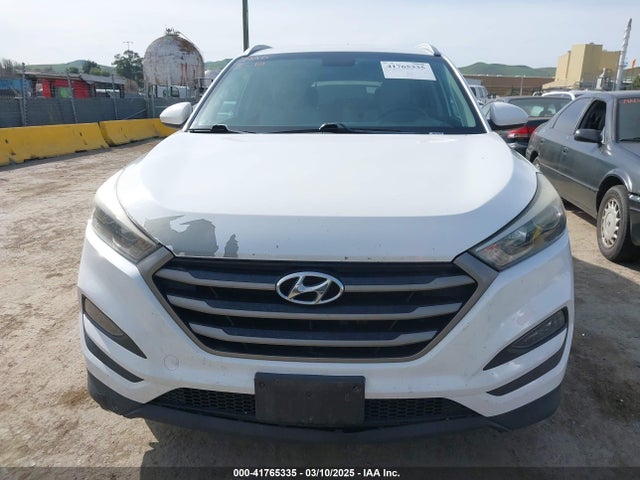 Hyundai TUCSON SE 2016 KM8J33A44GU063082 Image 12