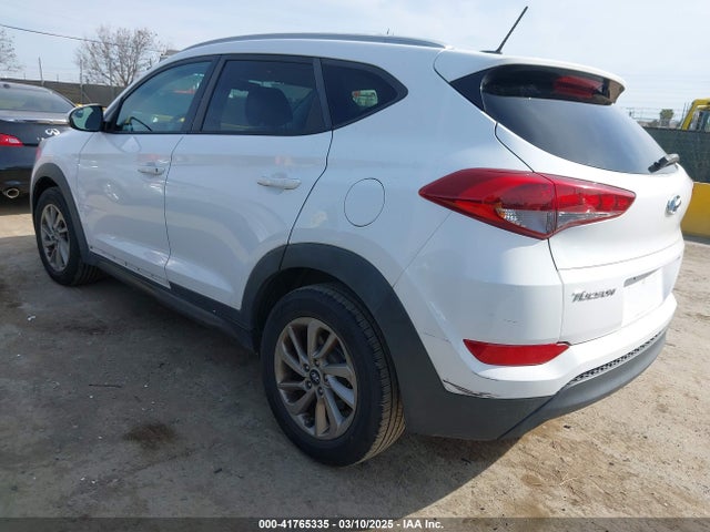 Hyundai TUCSON SE 2016 KM8J33A44GU063082 Image 3
