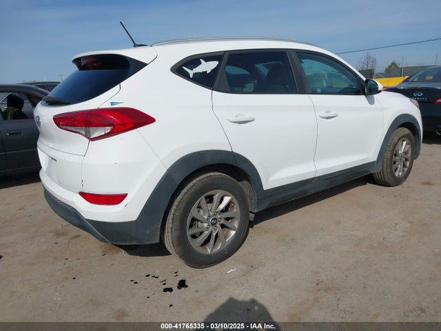 Hyundai TUCSON SE 2016 KM8J33A44GU063082 Image 4