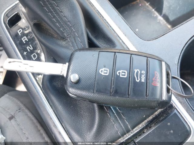 5XXGT4L39HG128332 KIA Optima Lx