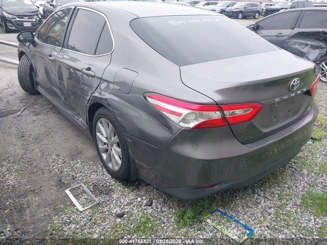 4T1B11HK1JU127217 Toyota CAMRY LE
