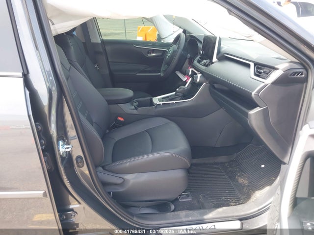 2T3C1RFV0SW380344 Toyota Rav4 Xle Premium