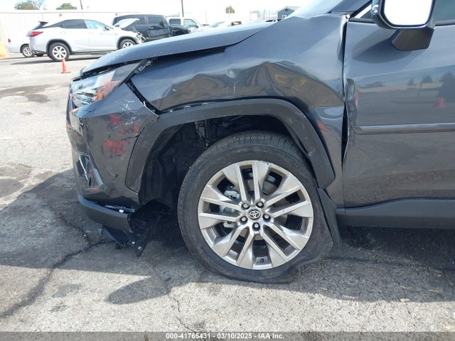 2T3C1RFV0SW380344 Toyota Rav4 Xle Premium