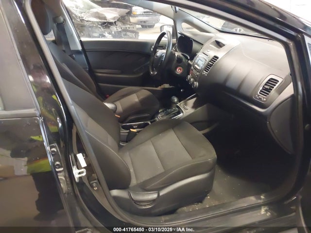 KNAFK5A85H5699787 KIA FORTE LX