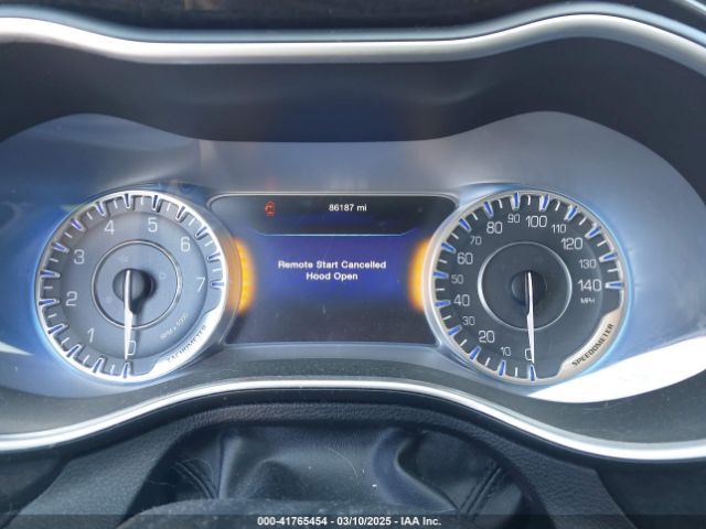 1C3CCCCB3FN575678 Chrysler 200 C
