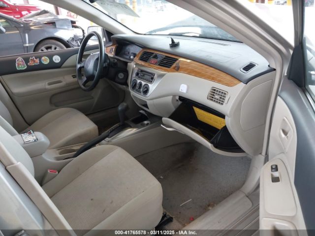 2005 MITSUBISHI LANCER JA3AJ26E65U017027 Photo 4