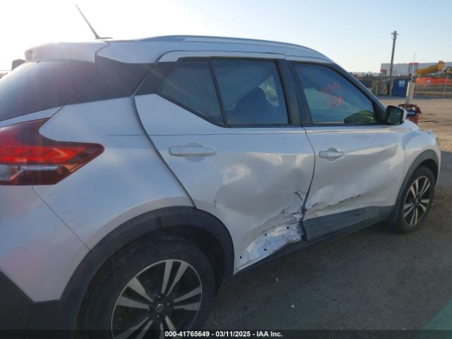 3N1CP5CU1KL546903 Nissan KICKS SV