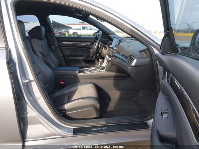 1HGCV1F37JA164302 Honda Accord Sport