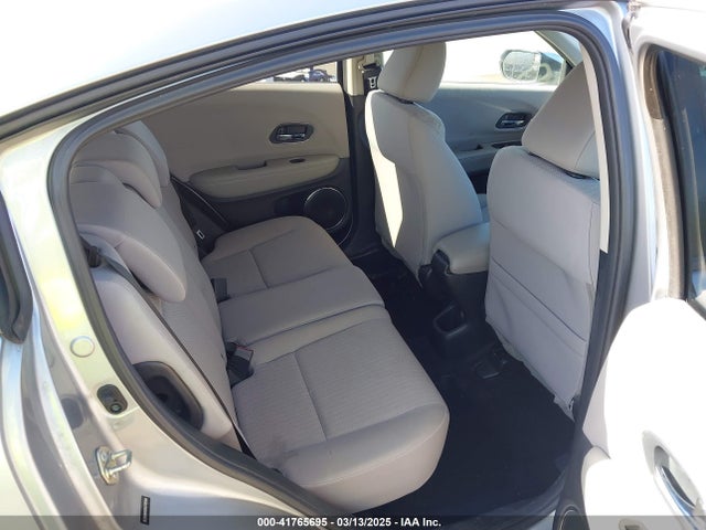 3CZRU5H58HG705588 Honda HR-V EX
