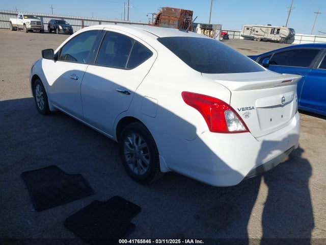 3N1CN7AP8HL816572 Nissan Versa 1.6 Sv