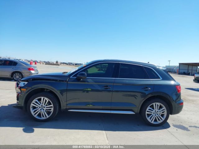 WA1BNAFY8J2107696 Audi Q5 2.0t Premium/2.0t Tech Premium