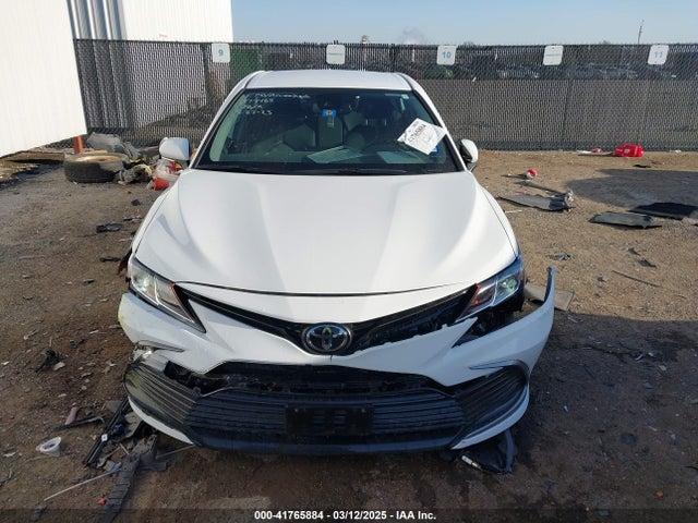 4T1R11AK8RU883342 Toyota CAMRY LE