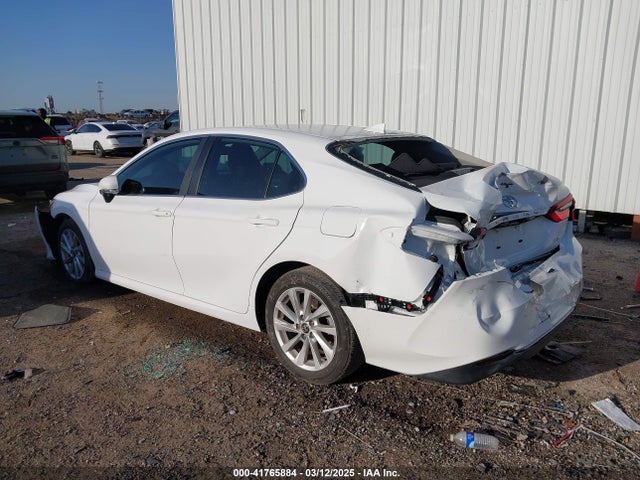 4T1R11AK8RU883342 Toyota CAMRY LE