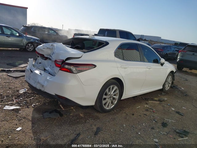 4T1R11AK8RU883342 Toyota CAMRY LE