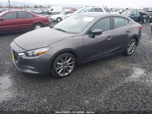 3MZBN1V35JM260571 Mazda py
