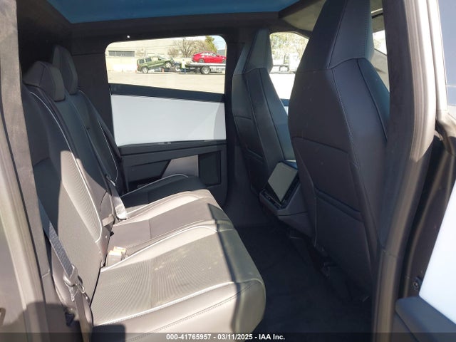 2025 TESLA CYBERTRUCK 7G2CEHED1SA060070 Photo 7