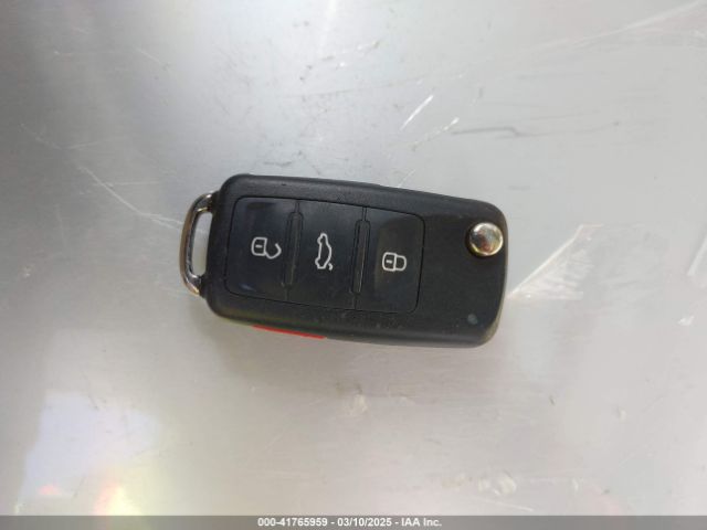 WVGBV7AX2FW579797 Volkswagen TIGUAN SE