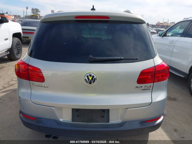 WVGBV7AX2FW579797 Volkswagen TIGUAN SE