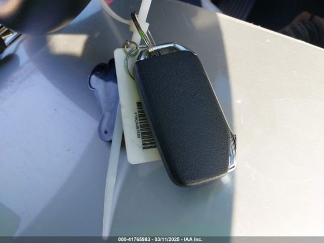 KNDCB3LC9N5541086 KIA Niro Lxs