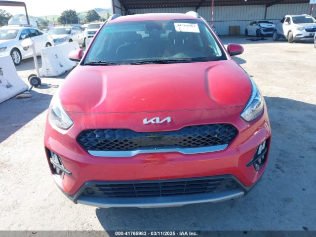 KNDCB3LC9N5541086 KIA Niro Lxs