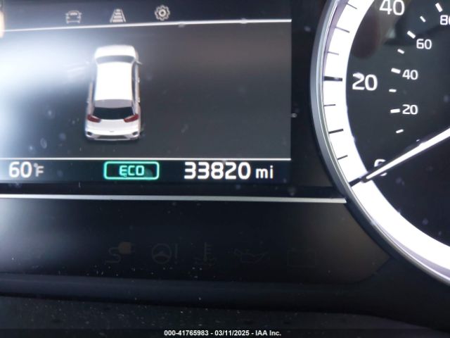 KNDCB3LC9N5541086 KIA Niro Lxs