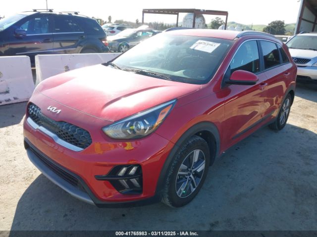 KNDCB3LC9N5541086 KIA Niro Lxs
