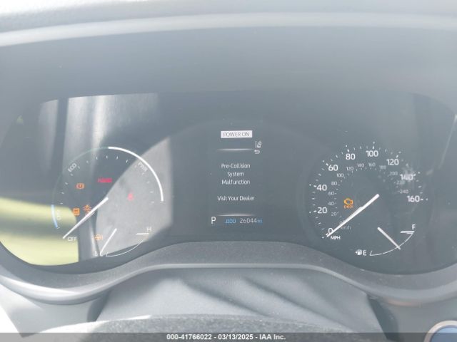 5TDKRKEC5RS196136 Toyota SIENNA LE