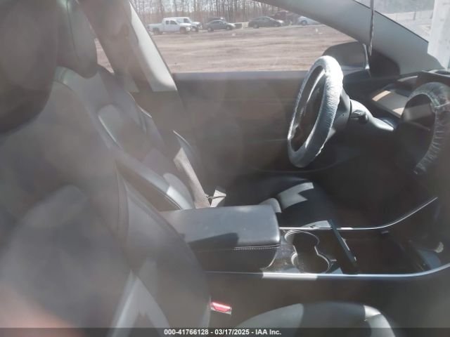 2018 TESLA MODEL 3 5YJ3E1EB1JF093175 Photo 4