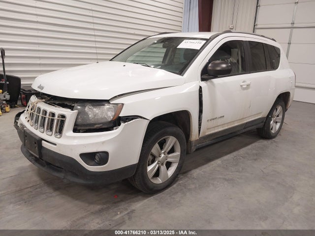 1C4NJDBB7FD381498 Jeep Compass Sport