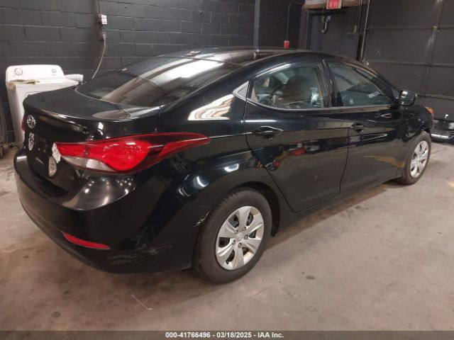 5NPDH4AE0GH737255 Hyundai ELANTRA SE