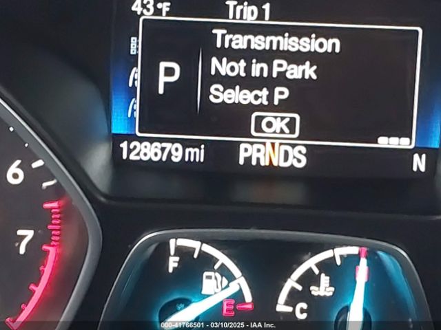 1FMCU0GD2HUE84747 Ford ESCAPE SE