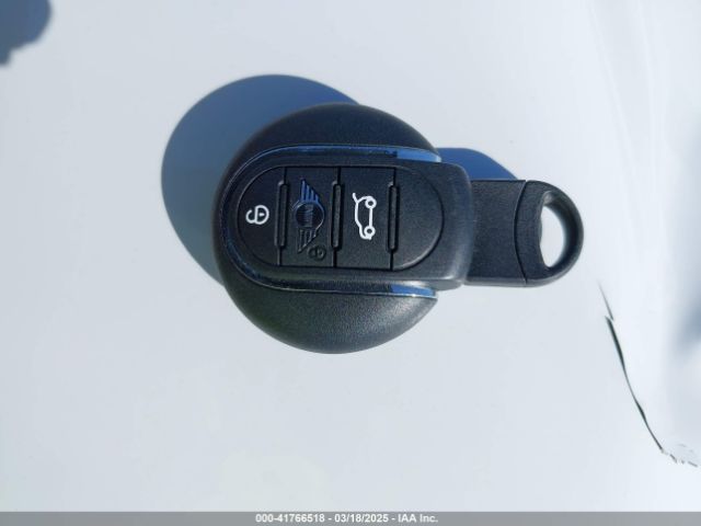2019 MINI COUNTRYMAN WMZYS7C55K3F46617 Photo 10