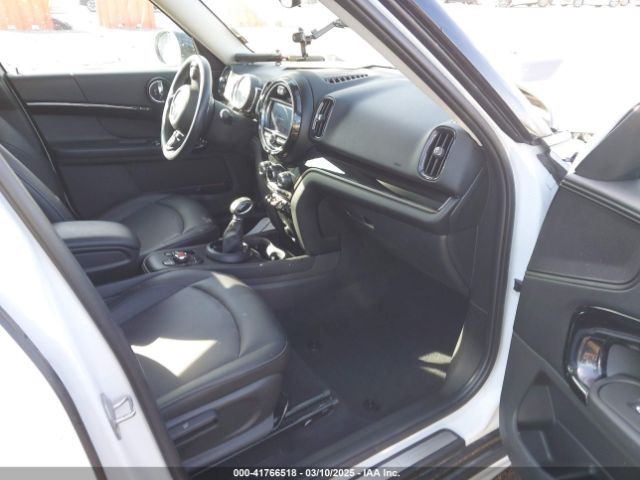 2019 MINI COUNTRYMAN WMZYS7C55K3F46617 Photo 4