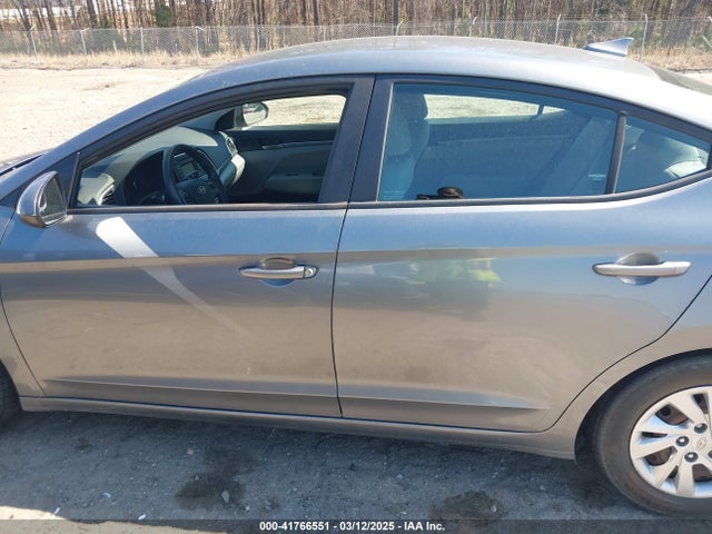 Hyundai ELANTRA SE 2017 KMHD74LF2HU099148 Image 14