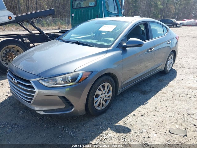 Hyundai ELANTRA SE 2017 KMHD74LF2HU099148 Image 2