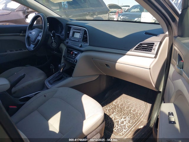 Hyundai ELANTRA SE 2017 KMHD74LF2HU099148 Image 5