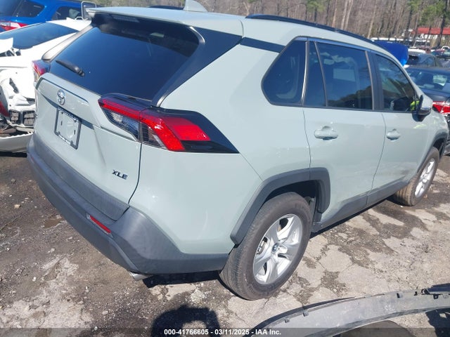 2T3W1RFV8LC082818 Toyota Rav4 Xle