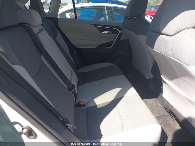 2T3W1RFV8LC082818 Toyota Rav4 Xle