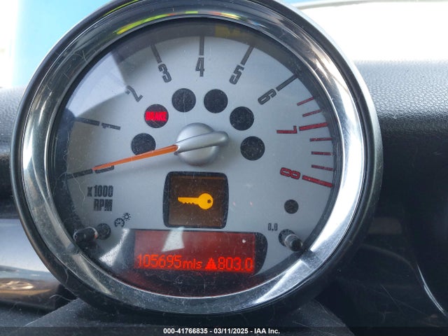 2007 MINI COOPER S WMWMF73517TL87003 Photo 6