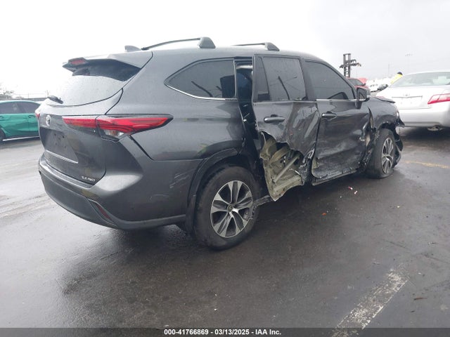 Toyota Highlander Xle 2023 5TDKDRBH2PS005597 Image 4