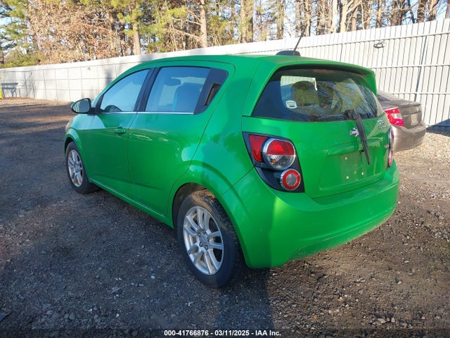 Chevrolet Sonic Lt Auto 2015 1G1JC6SB2F4151252 Image 3
