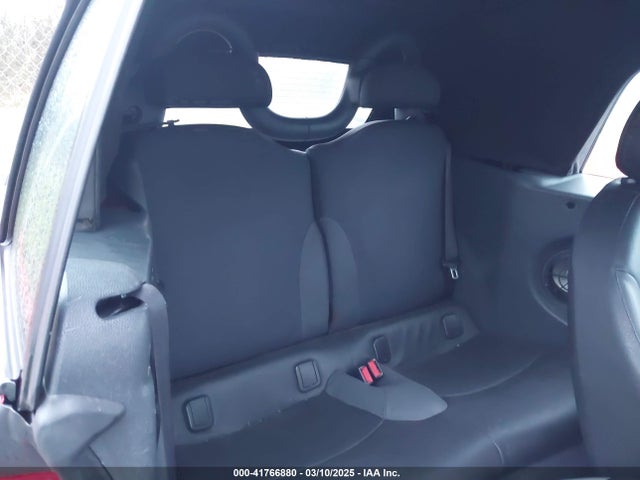 2006 MINI COOPER WMWRF33526TF64836 Photo 7