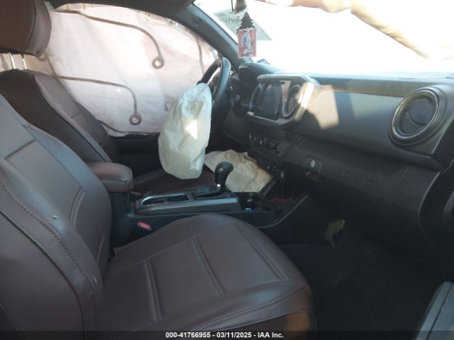 3TMCZ5AN9KM214768 Toyota Tacoma Trd Off Road