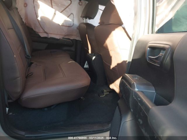 3TMCZ5AN9KM214768 Toyota Tacoma Trd Off Road