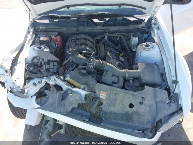 1ZVBP8AM9E5303807 Ford Mustang V6